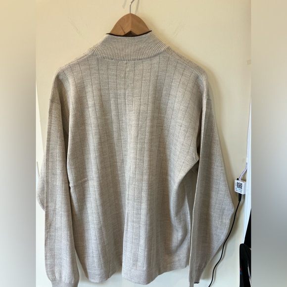 NWOT- Toscano Beige Men’s Sweater Half Zip. Size M - Picture 2 of 6